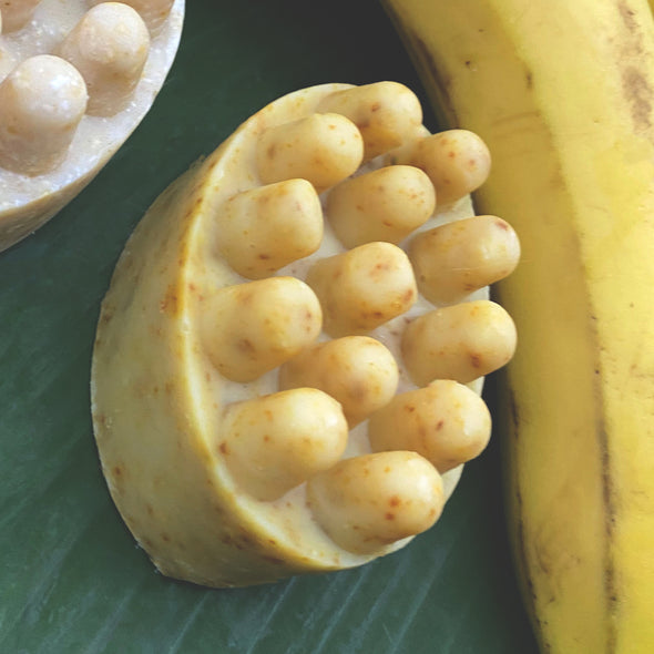 BANANA FLAMBE MASSAGE BAR